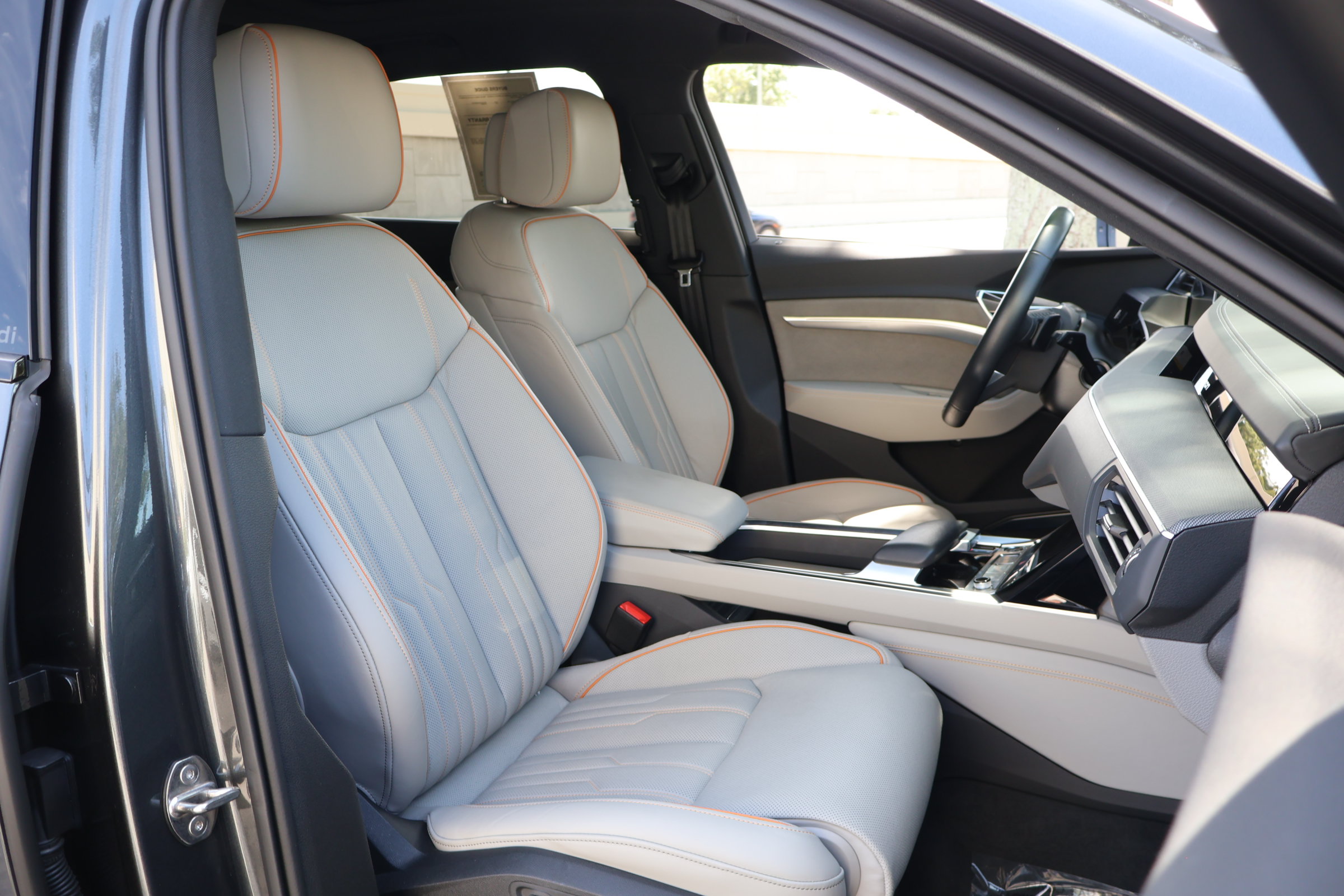Used 2024 Audi Q8 e-tron Prestige w/ Prestige Package AWD/4WD image 22