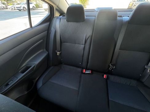 Used 2025 Nissan Versa SV image 38