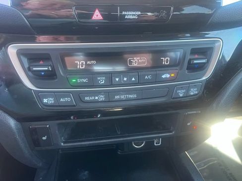 Used 2020 Honda Ridgeline RTL-E image 26