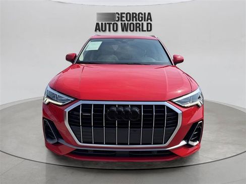 Used 2020 Audi Q3 2.0T Premium Plus w/ Premium Plus Package AWD/4WD image 17