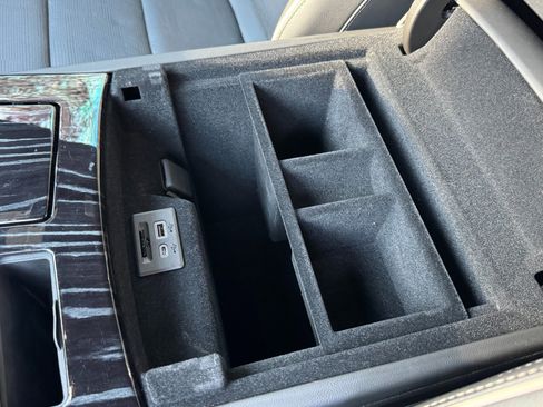 Used 2023 Cadillac Escalade ESV Sport w/ Touring Package image 39