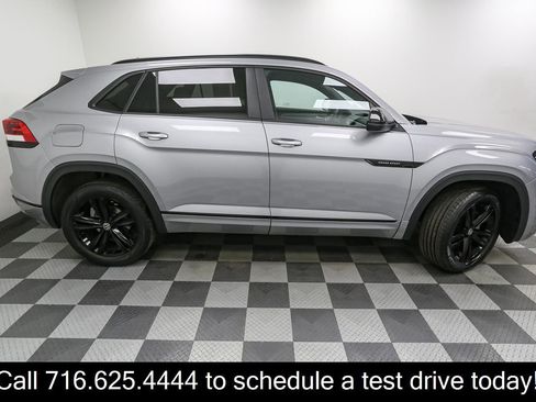 Certified 2023 Volkswagen Atlas Cross Sport SEL R-Line AWD/4WD image 9