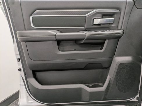 Used 2025 RAM 2500 Big Horn image 8