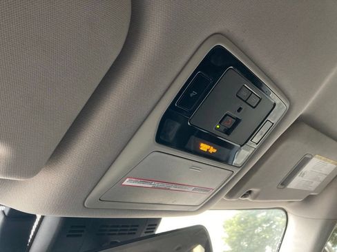 Used 2024 Toyota Grand Highlander AWD image 30