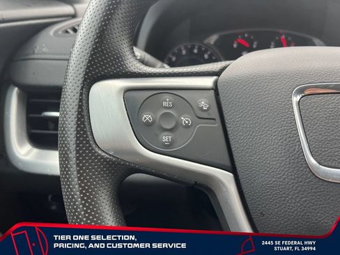 Used 2024 GMC Terrain SLE AWD/4WD image 26