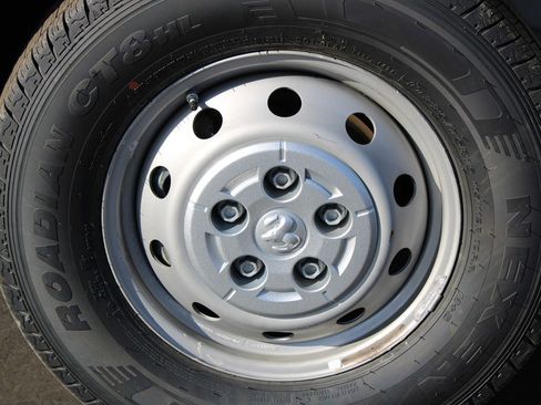 Used 2023 RAM ProMaster 2500 image 26