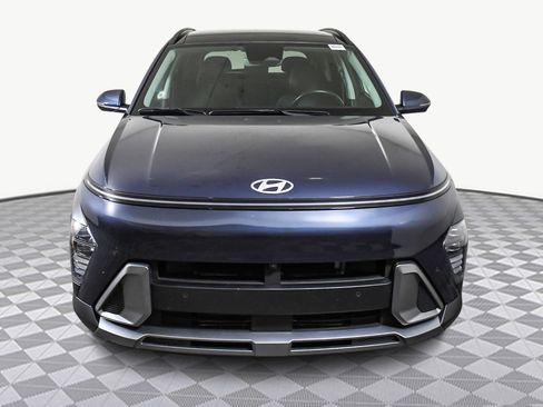 Used 2024 Hyundai Kona Limited image 2