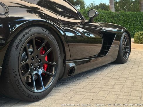 Used 2006 Dodge Viper SRT-10 RWD image 11