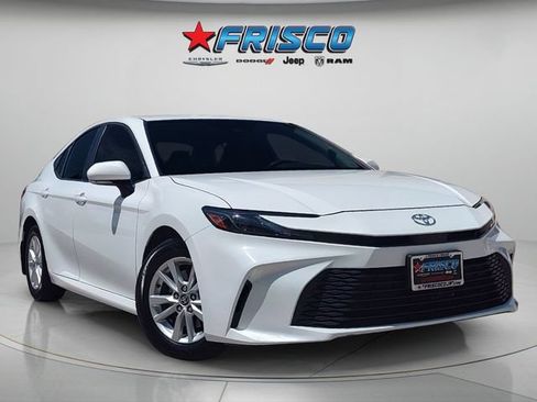 Used 2025 Toyota Camry LE FWD image 1