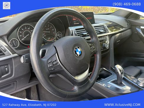 Used 2018 BMW 330i xDrive Sedan w/ Convenience Package image 9