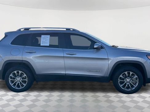 Used 2020 Jeep Cherokee Latitude Plus image 4