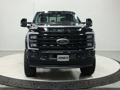 Used 2024 Ford F250 Lariat w/ Lariat Ultimate Package AWD/4WD image 3