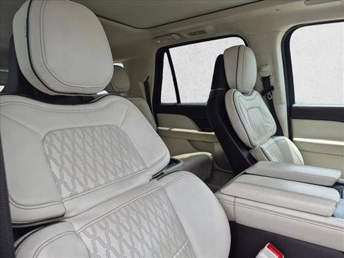 Used 2024 Lincoln Navigator L Black Label AWD/4WD image 16