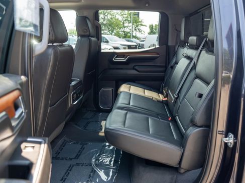 Used 2022 GMC Sierra 1500 Denali w/ Denali Reserve Package AWD/4WD image 13