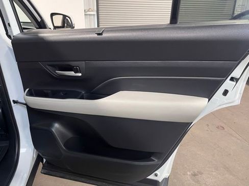 Used 2024 Toyota Grand Highlander XLE image 15