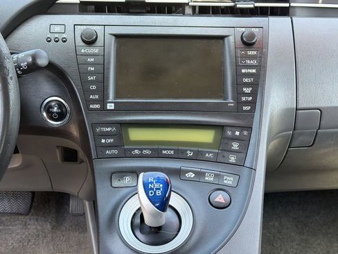 Used 2011 Toyota Prius Three w/ Solar Roof Pkg FWD image 20
