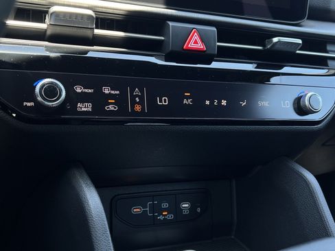 New 2026 Kia Sportage X-Line w/ X-Line Premium Package AWD/4WD image 25