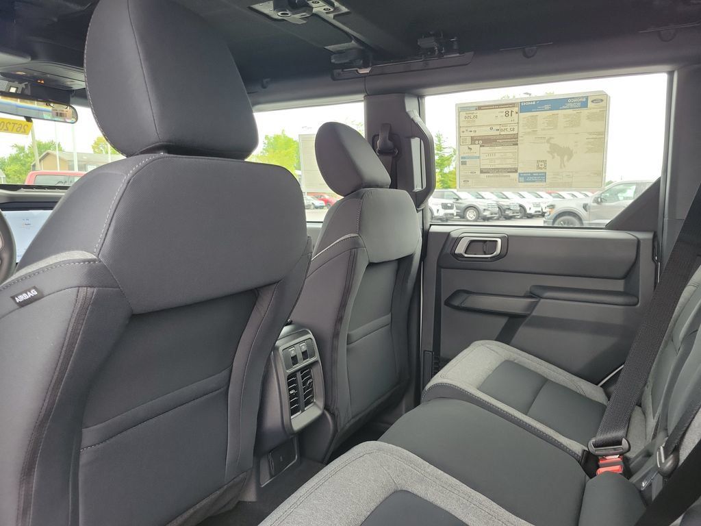New 2026 Ford Bronco 4-Door w/ Sasquatch Package AWD/4WD image 16