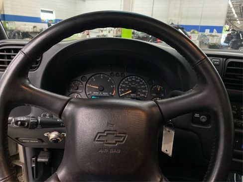 Used 2001 Chevrolet Blazer LS w/ Preferred Equipment Group AWD/4WD image 21