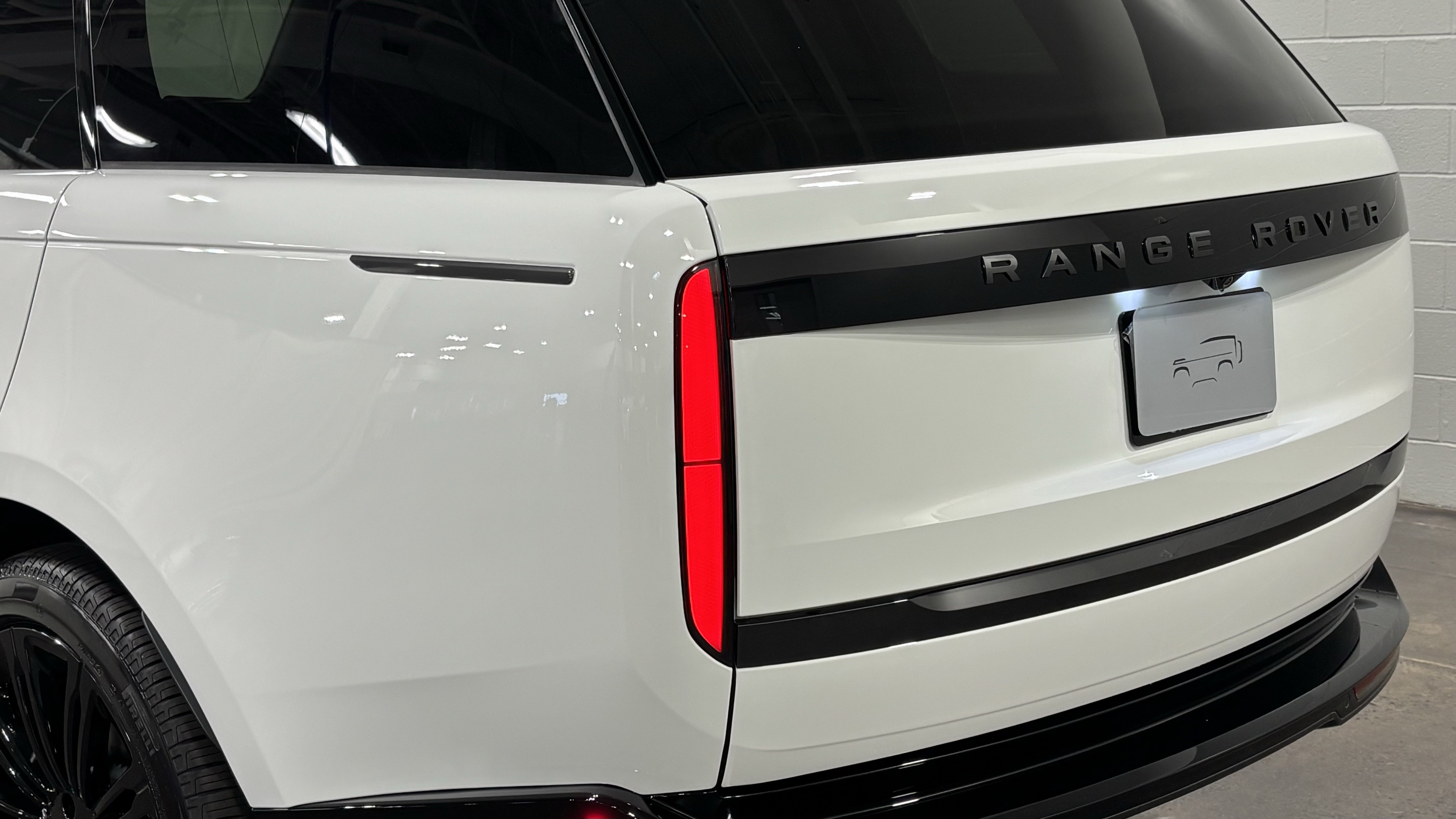 New 2026 Land Rover Range Rover SE AWD/4WD image 17
