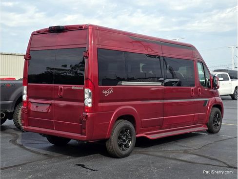 Used 2023 RAM ProMaster 2500 w/ Premium Convenience Group (B) FWD image 3