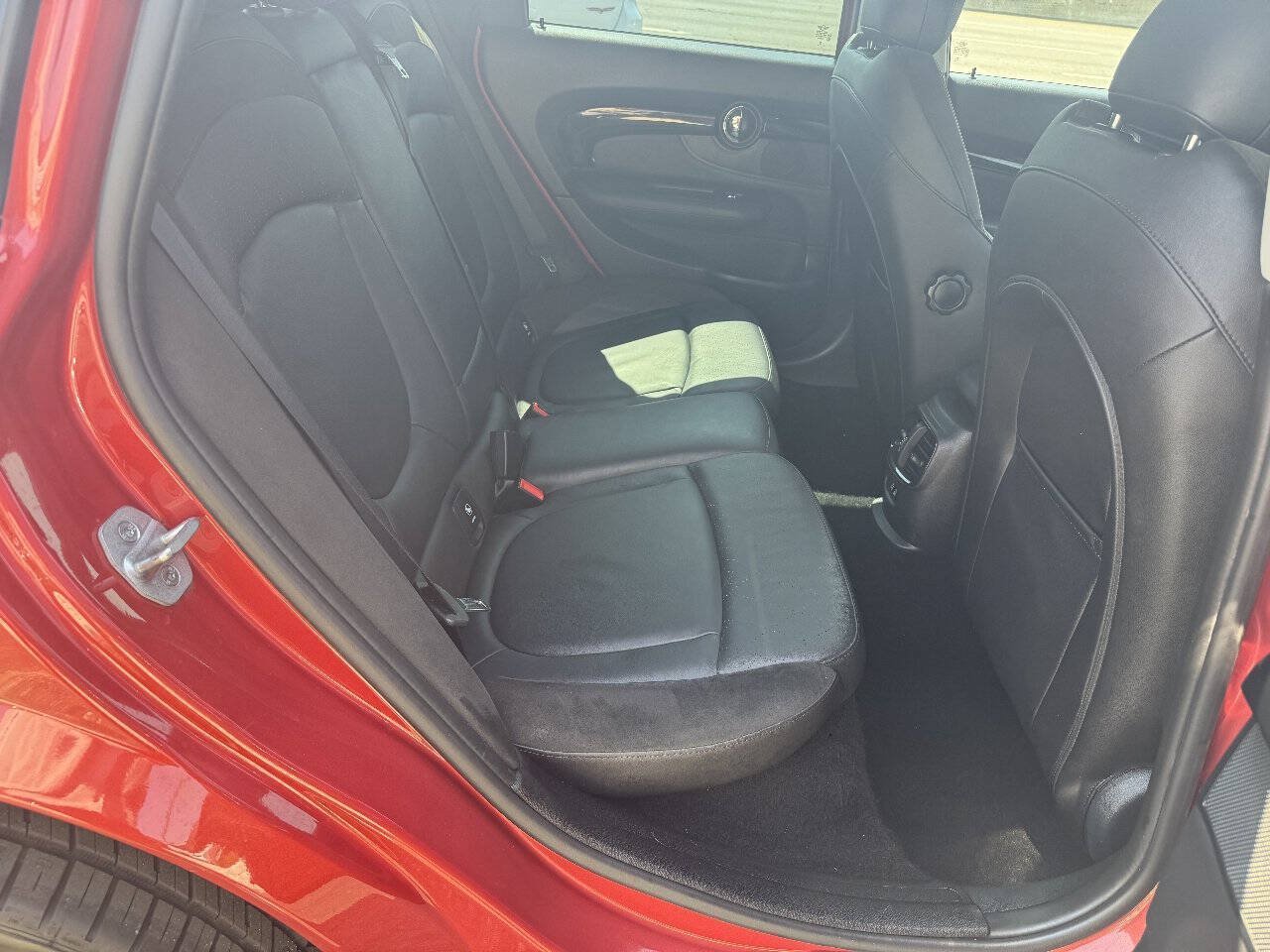 Used 2024 MINI Cooper Clubman S w/ Signature Upholstery Package FWD image 17