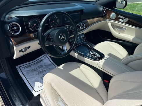 Used 2017 Mercedes-Benz E 300 4MATIC image 14