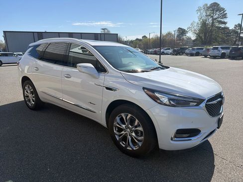 Used 2021 Buick Enclave Avenir w/ Avenir Technology Package image 9