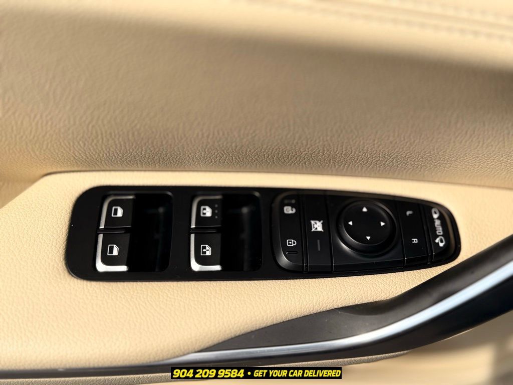 Used 2022 Kia Stinger GT1 RWD image 17