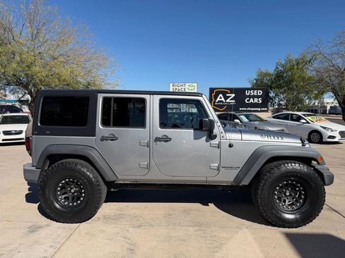 Used 2015 Jeep Wrangler Unlimited Sport image 9