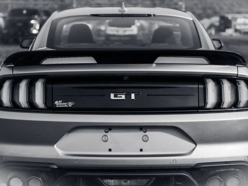 Used 2021 Ford Mustang GT RWD image 14