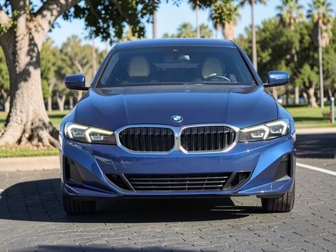 Used 2023 BMW 330i Sedan w/ Premium Package image 3