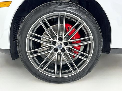 New 2026 Porsche Macan S image 36