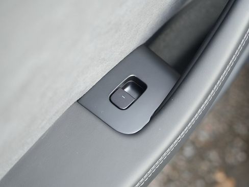 Used 2025 Tesla Model 3 Long Range image 30