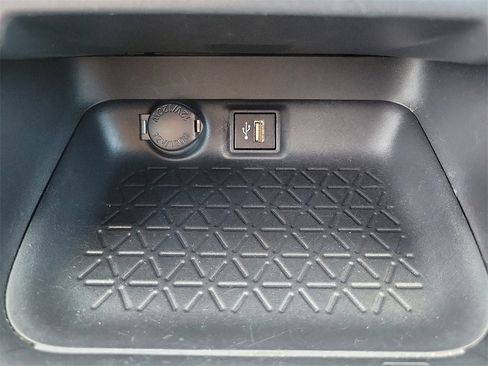 Used 2024 Toyota RAV4 XLE image 17