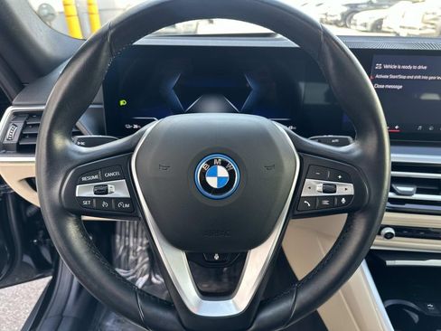 Used 2024 BMW i4 eDrive35 w/ Premium Package image 16