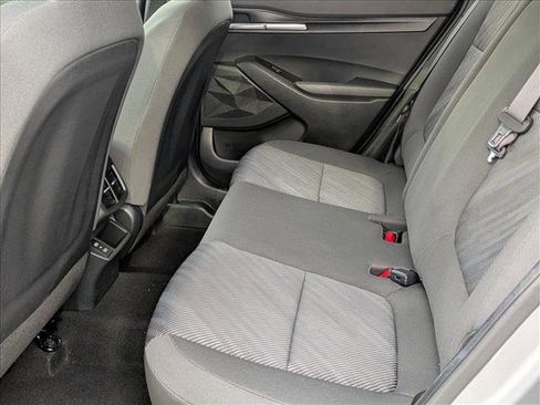 Used 2024 Kia Seltos LX image 18