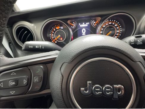 Used 2023 Jeep Wrangler Unlimited Sport AWD/4WD image 38