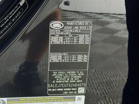 Used 2025 Land Rover Defender 110 S image 34