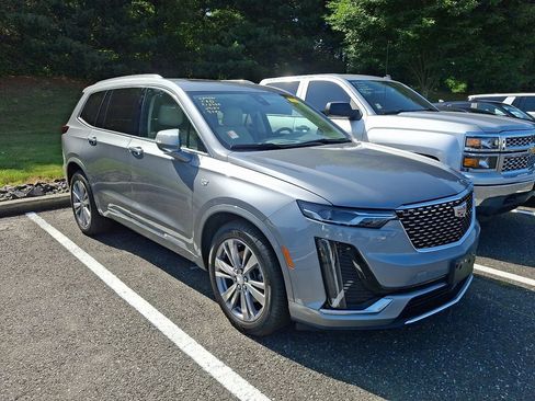 Used 2024 Cadillac XT6 Premium Luxury AWD/4WD image 3