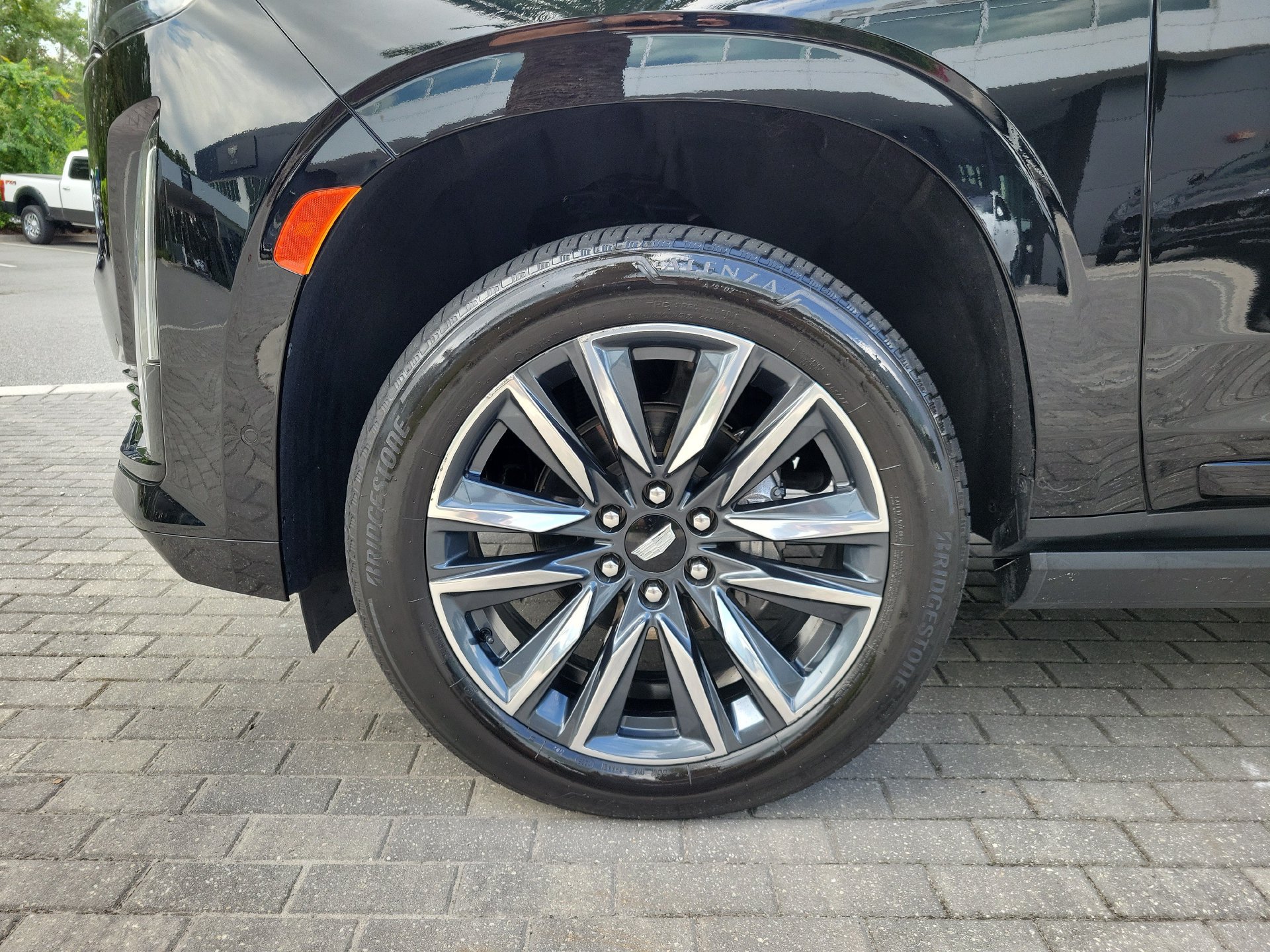 Used 2022 Cadillac Escalade ESV Sport w/ Touring Package AWD/4WD image 7