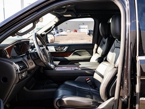 Used 2023 Lincoln Navigator L Reserve w/ Equipment Group 201A AWD/4WD image 22