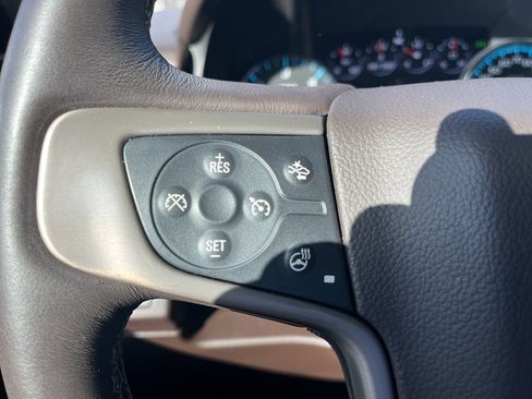 Used 2017 GMC Yukon XL Denali w/ Open Road Package image 23