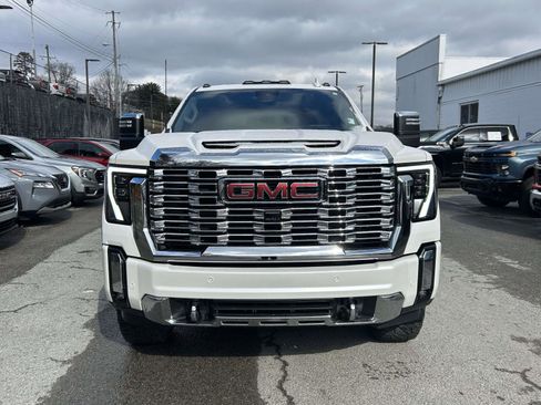 Used 2024 GMC Sierra 2500 Denali w/ Denali Reserve Package image 8