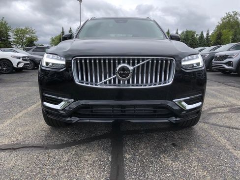 New 2025 Volvo XC90 T8 Plus w/ Protection Package Premier image 2