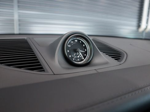 New 2026 Porsche Macan S image 22