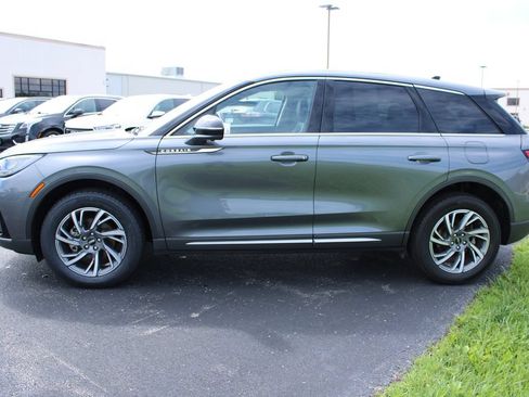 Used 2023 Lincoln Corsair AWD w/ Equipment Group 101A image 4