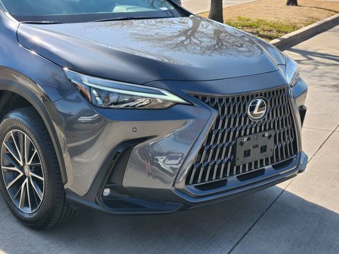 Certified 2024 Lexus NX 250 FWD w/ Towing Package (2000 Lbs) image 7