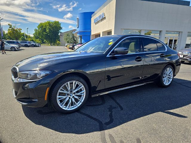 Used 2024 BMW 330i xDrive Sedan w/ Convenience Package AWD/4WD image 3