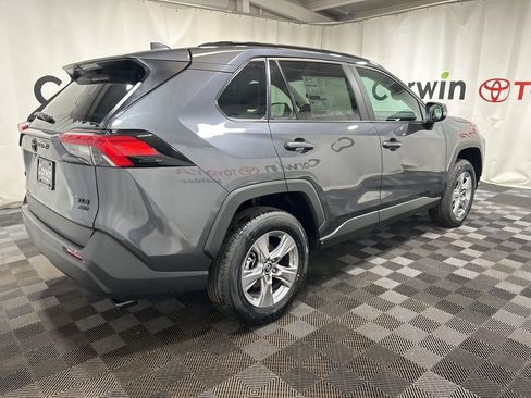 Used 2025 Toyota RAV4 XLE image 6